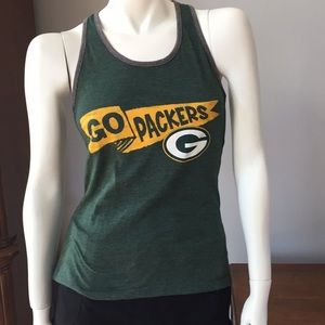 New with tag juniors GREEN BAY PACKERS TEE